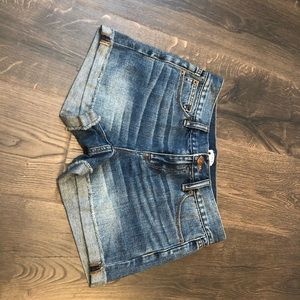 NWOT Women’s  J Crew denim shorts. Size 24